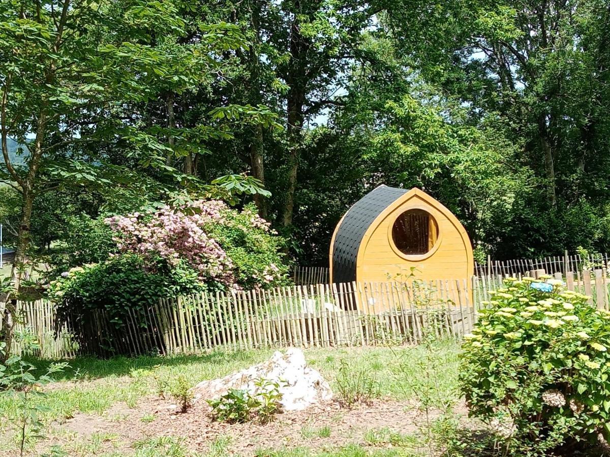 Le Rocher Du Samoyede Dirinon Exteriör bild